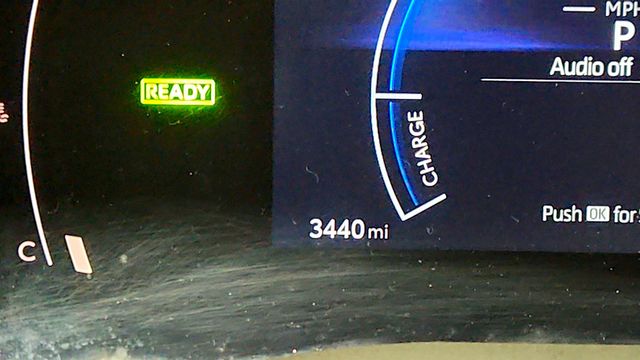 2025 Toyota Camry SE - 22960736 - 15