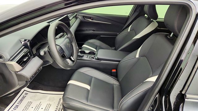 2025 Toyota Camry SE - 22960736 - 19