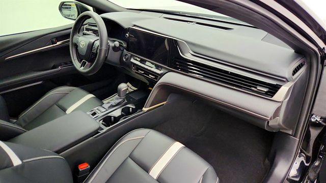 2025 Toyota Camry SE - 22960736 - 24