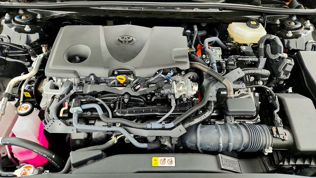 2025 Toyota Camry SE - 22960736 - 26