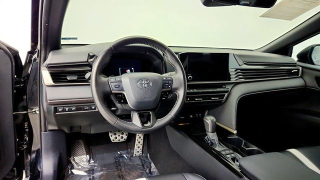 2025 Toyota Camry SE - 23028000 - 11