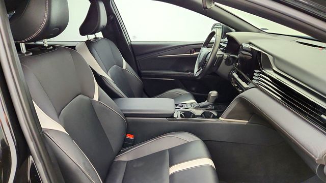 2025 Toyota Camry SE - 23028000 - 21