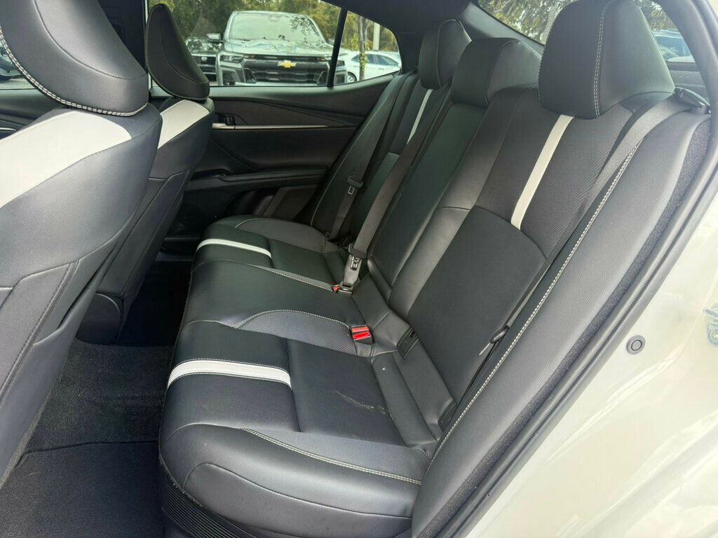 2025 Toyota Camry photo 7