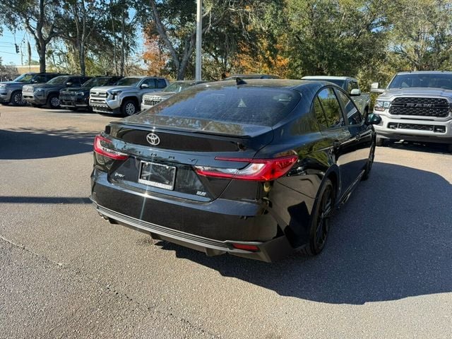 2025 Toyota Camry SE - 22935822 - 8