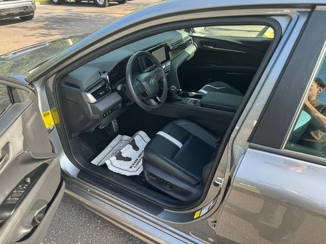 2025 Toyota Camry SE - 23044915 - 2