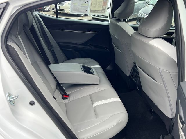 2025 Toyota Camry SE AWD - 23082174 - 17