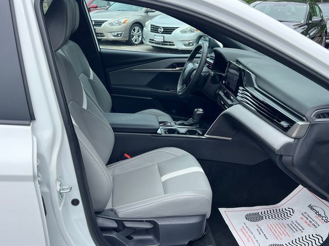 2025 Toyota Camry SE AWD - 23082174 - 18