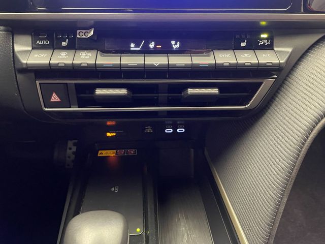 2025 Toyota Camry SE AWD - 22968033 - 24