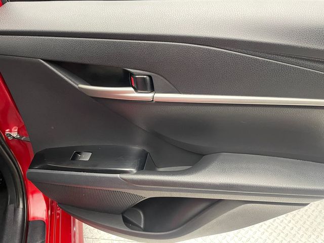 2025 Toyota Camry SE AWD - 22968033 - 32