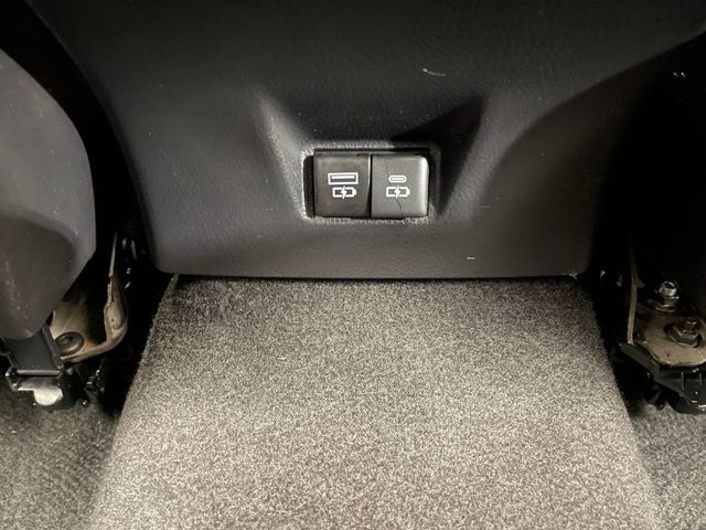 2025 Toyota Camry SE AWD - 22968033 - 35