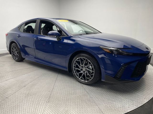 2025 Toyota Camry SE AWD - 22995911 - 2