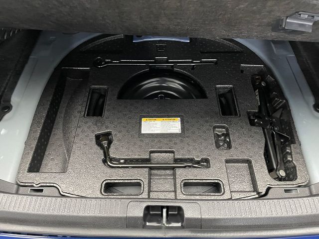 2025 Toyota Camry SE AWD - 22995911 - 40