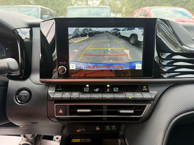 2025 Toyota Camry SE AWD - 22977970 - 5