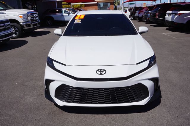 2025 Toyota Camry SE, HYBRID, PREMIUM WHEELS, LEATHER SEATS, BACKUP CAMERA - 23008904 - 9