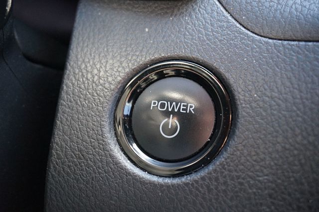 2025 Toyota Camry SE, HYBRID, PREMIUM WHEELS, LEATHER SEATS, BACKUP CAMERA - 23008904 - 25