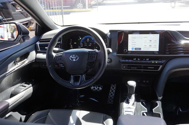 2025 Toyota Camry SE, HYBRID, PREMIUM WHEELS, LEATHER SEATS, BACKUP CAMERA - 23008904 - 39
