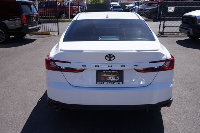 2025 Toyota Camry SE, HYBRID, PREMIUM WHEELS, LEATHER SEATS, BACKUP CAMERA - 23008904 - 6