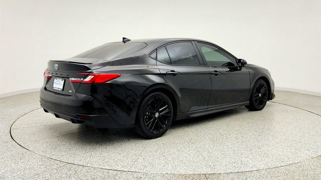 2025 Toyota Camry SE w/ Convenience Package - 23028000 - 4