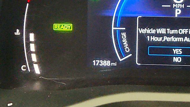 2025 Toyota Camry SE w/ Convenience Pkg - 23054235 - 14