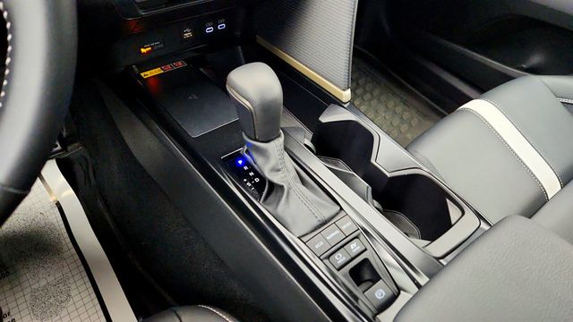 2025 Toyota Camry SE with Convenience Package - 22970647 - 14