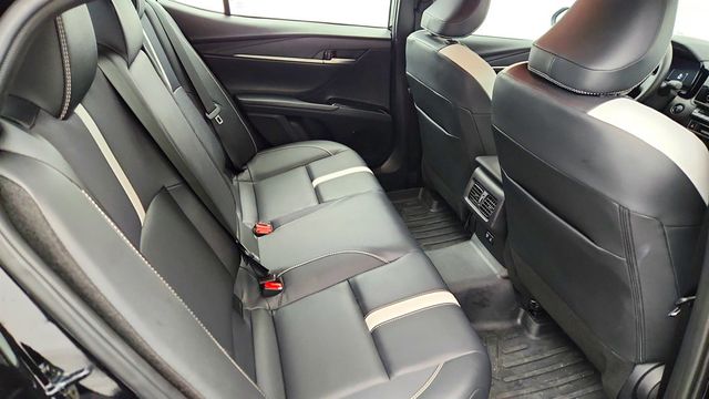 2025 Toyota Camry SE with Convenience Package - 22970647 - 19