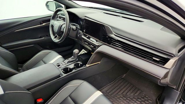 2025 Toyota Camry SE with Convenience Package - 22970647 - 21