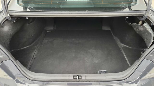 2025 Toyota Camry SE with Multimedia Upgrade & Convenience Packages - 22941053 - 19
