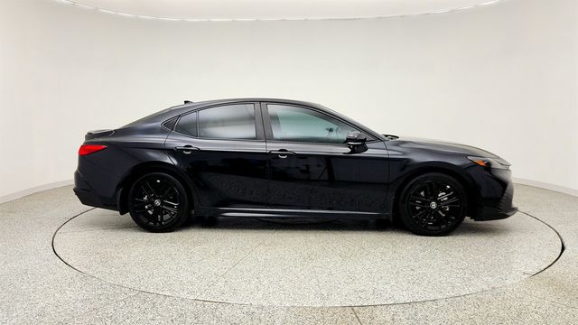 2025 Toyota Camry SE w/ Moonroof & Multimedia Upgrade Pkg - 23036843 - 3