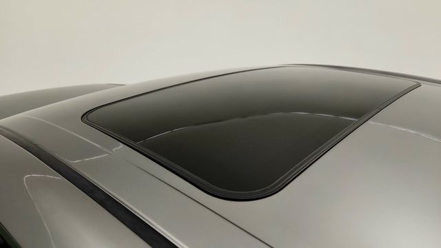 2025 Toyota Camry SE w/ Power Moonroof, Cold Weather Pkg & Convenience Pkg - 23091357 - 9