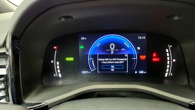 2025 Toyota Camry SE w/ Power Moonroof, Cold Weather Pkg & Convenience Pkg - 23091357 - 14