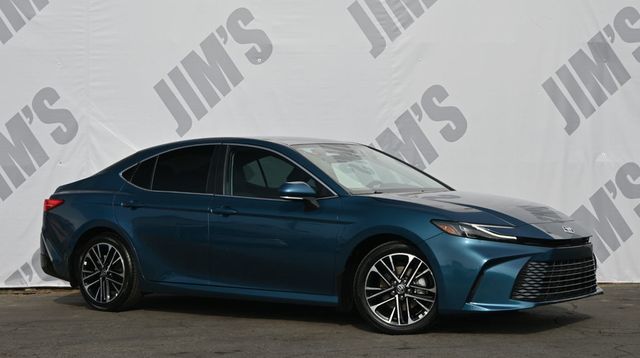 2025 Toyota Camry XLE - 22963062 - 2