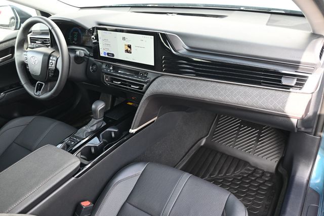 2025 Toyota Camry XLE - 22963062 - 7