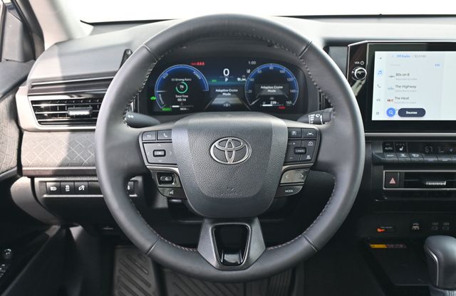 2025 Toyota Camry XLE - 22963062 - 8