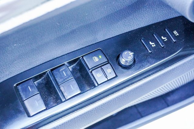 2025 Toyota Camry XLE - 22938410 - 15