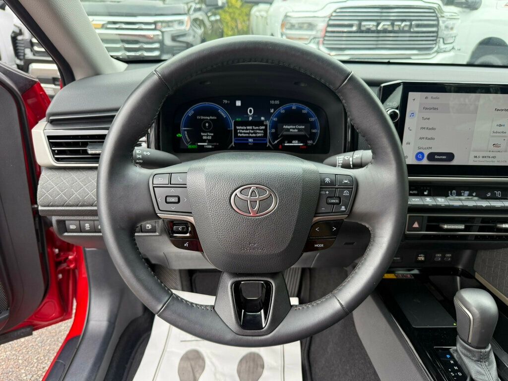 2025 Toyota Camry XLE photo 5