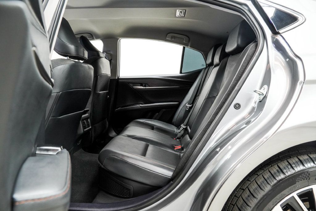 Toyota Camry photo 19