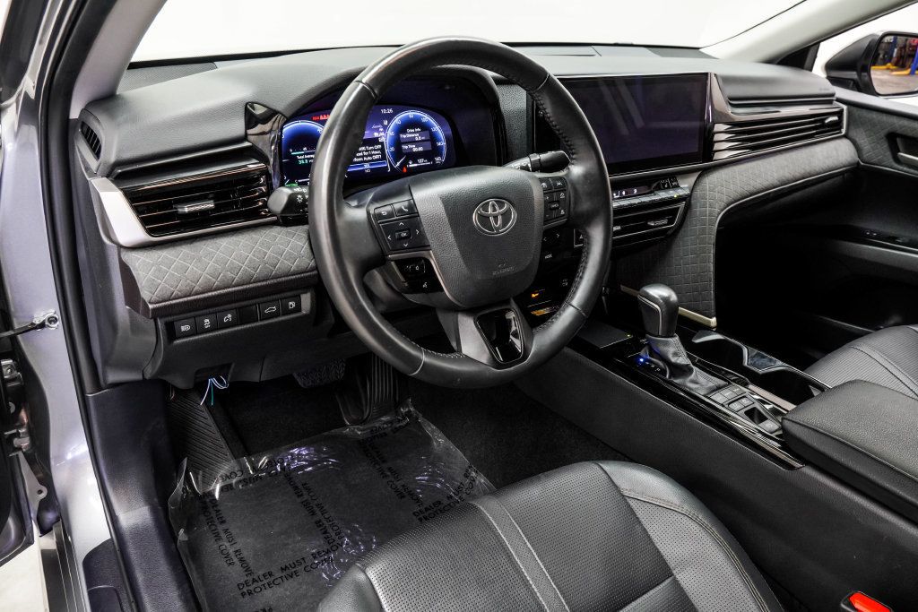Toyota Camry photo 20