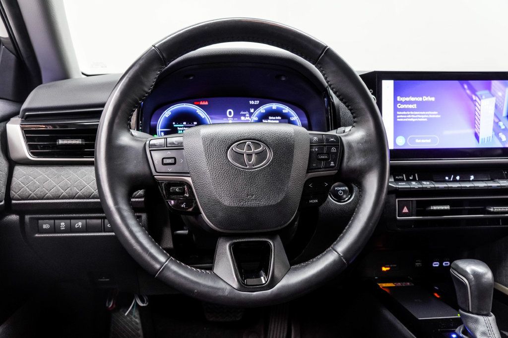 Toyota Camry photo 23