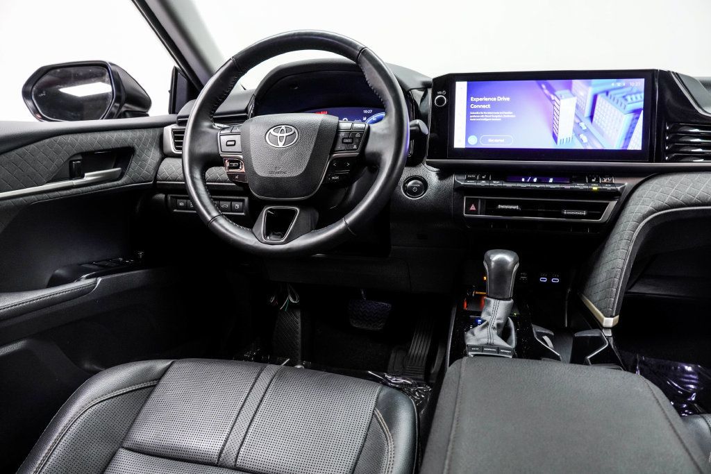 Toyota Camry photo 24
