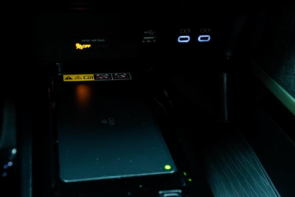 Toyota Camry photo 28