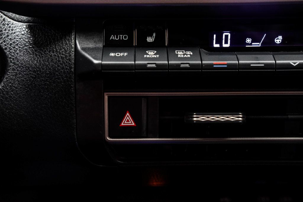 Toyota Camry photo 30
