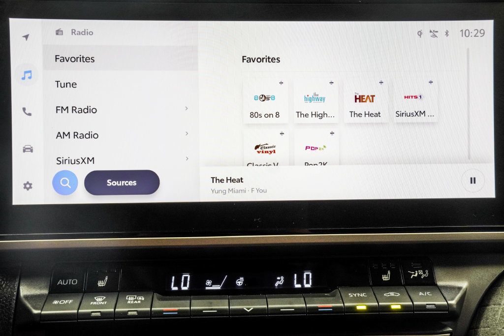Toyota Camry photo 32