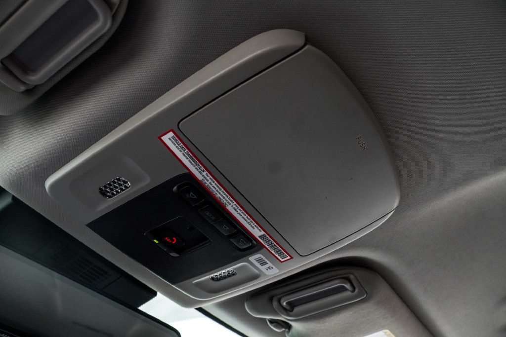 Toyota Camry photo 38