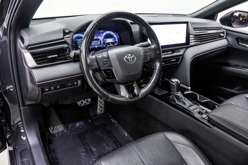 Toyota Camry photo 21