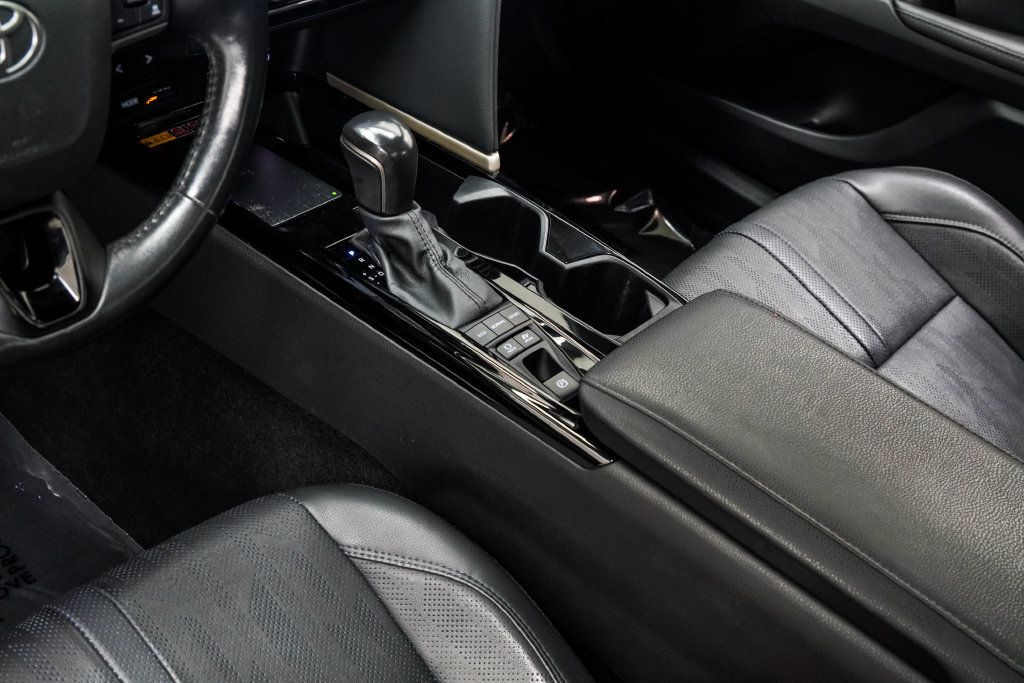 Toyota Camry photo 22