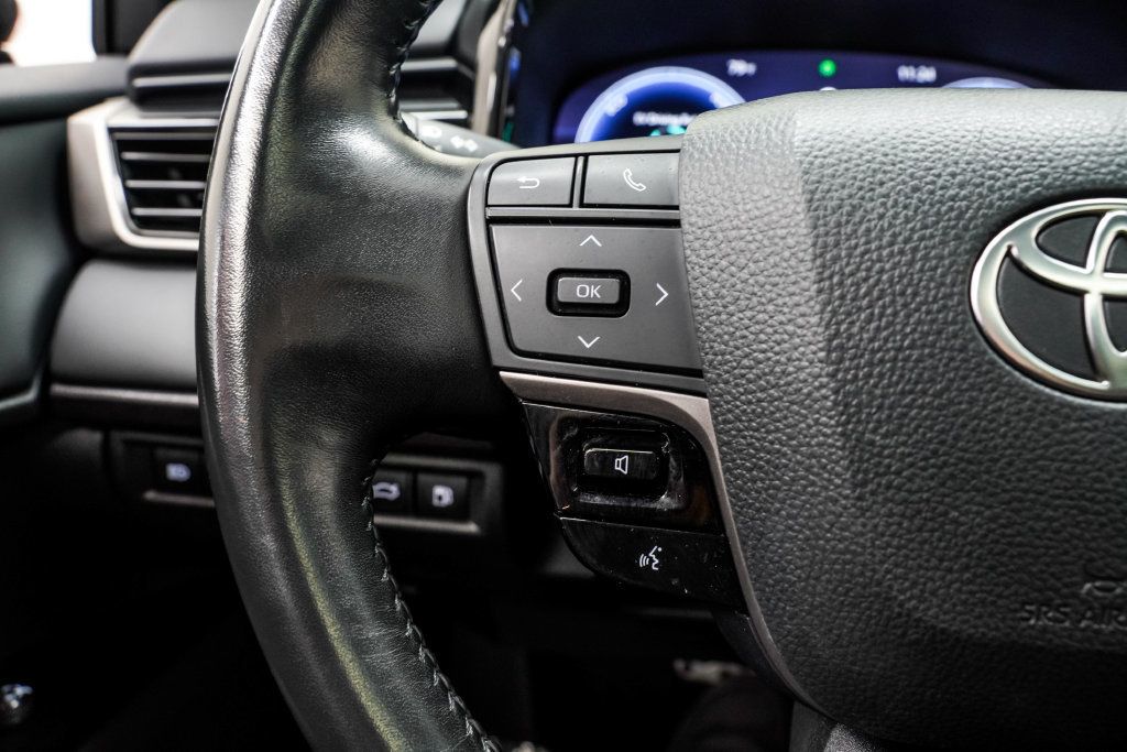 Toyota Camry photo 38