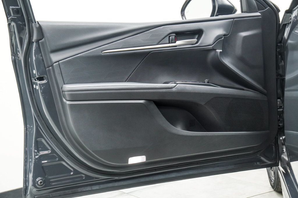 Toyota Camry photo 42