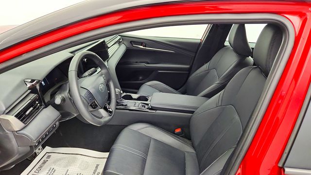 2025 Toyota Camry XSE AWD w/ Premium Plus Pkg & Two Two Metallic Roof - 23021543 - 17