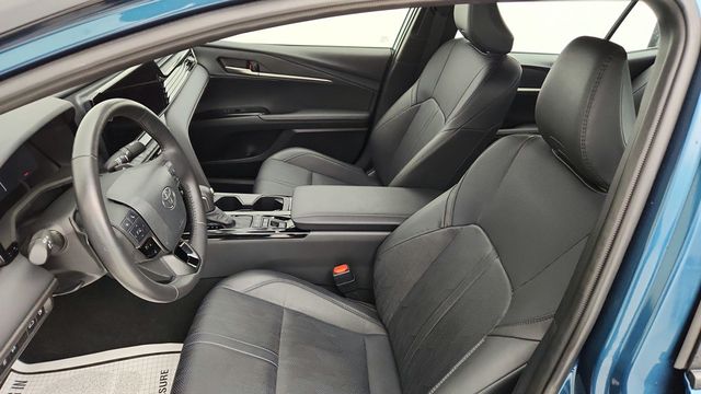 2025 Toyota Camry XSE with Premium Package & 19'' Dark Grey Metallic Wheels - 22950898 - 19