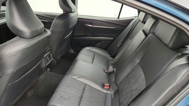 2025 Toyota Camry XSE with Premium Package & 19'' Dark Grey Metallic Wheels - 22950898 - 20